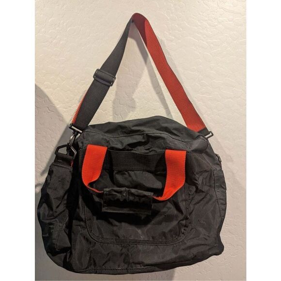 Vintage Sassoon Small Duffle/Gym Bag - Picture 1 of 3